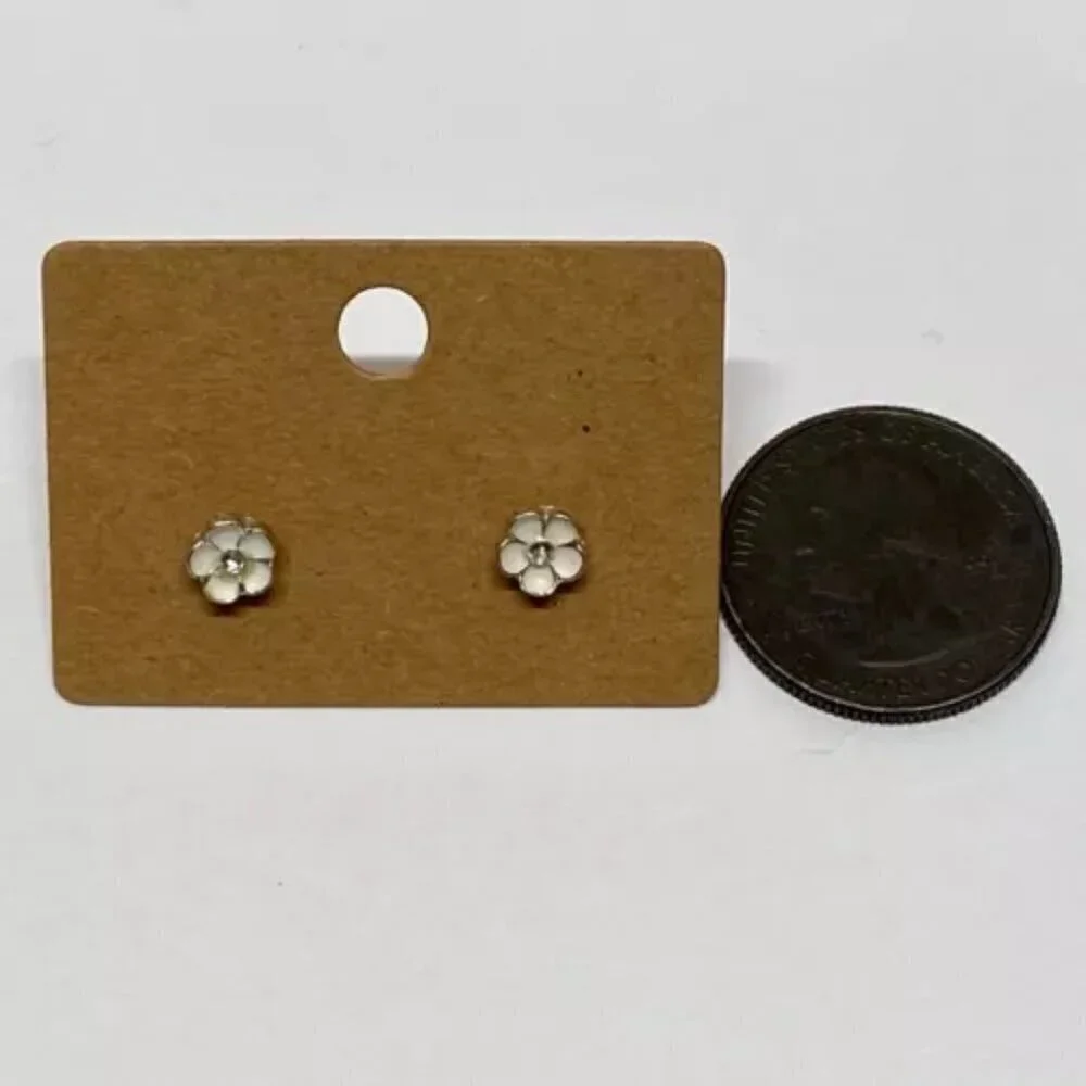 Claire's Sensitive Solution Flower Earrings White Silver Tone Stud‎ Flowers NWOT